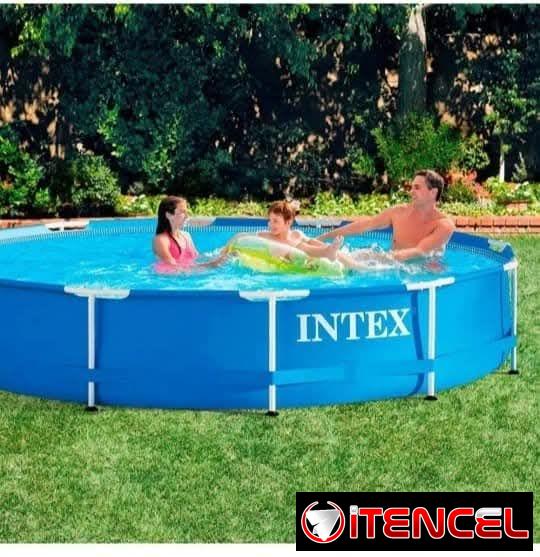 Piscina redonda nueva en caja