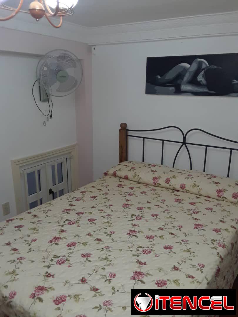 Renta de apartamento de 2 habitaciones