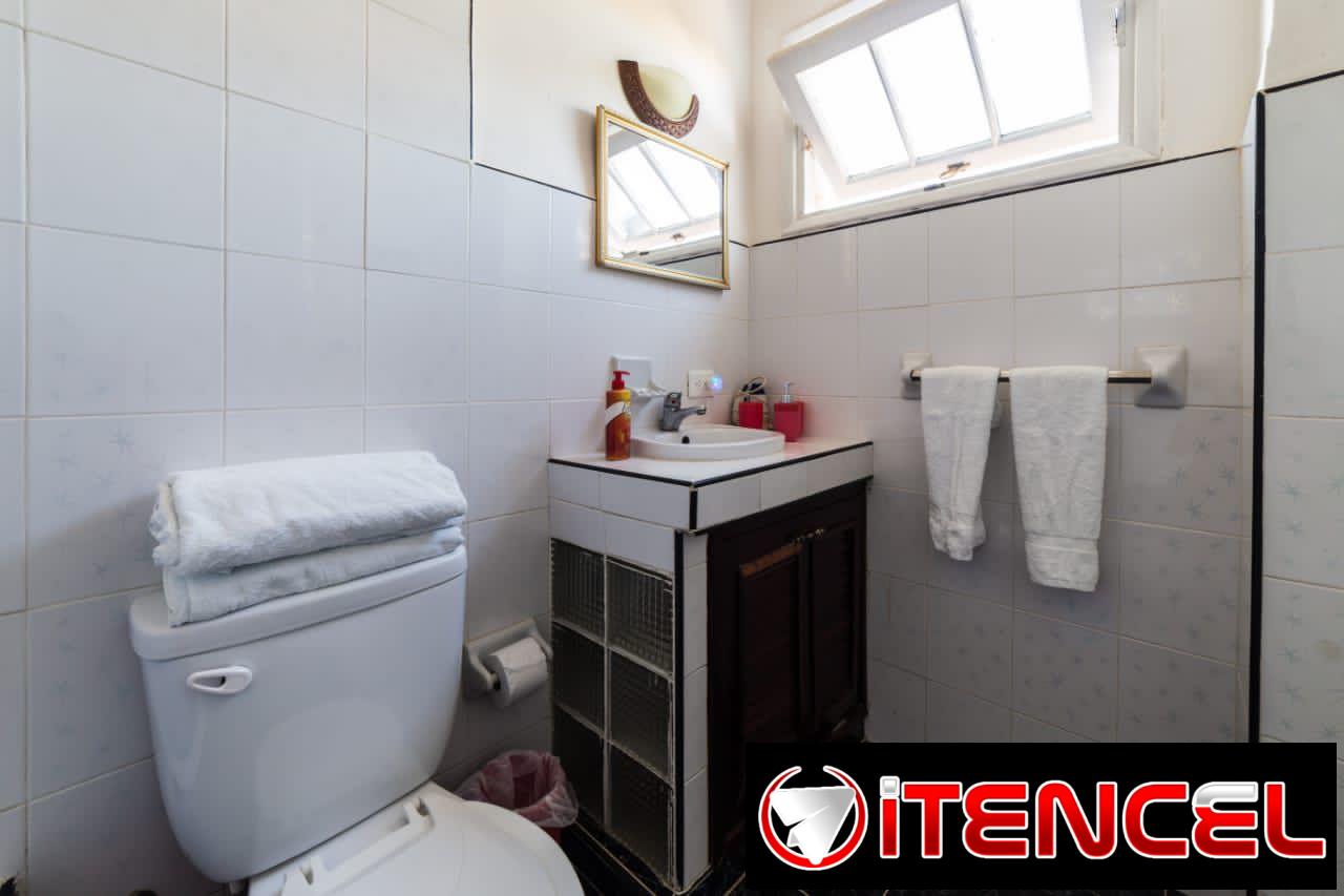 Renta de habitación independiente en el vedado