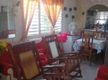 Se vende casa en San Miguel Del Padron. Es una casa con garage,jardín,portal,sala,comedor,cocina,2 cuartos,baño,patio trasero y cu