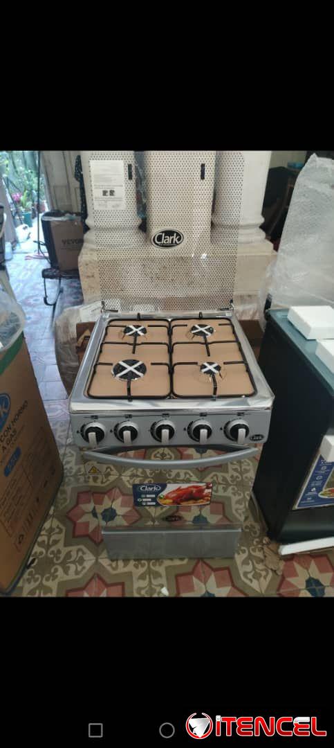 Cocina nueva 4 hornillas con magneto