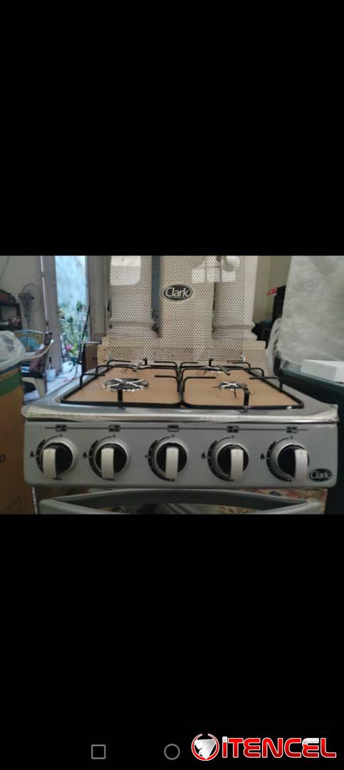 Cocina nueva 4 hornillas con magneto