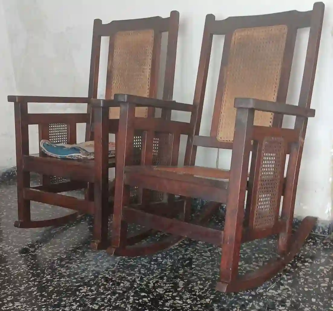 Se vende pareja de sillones de caoba