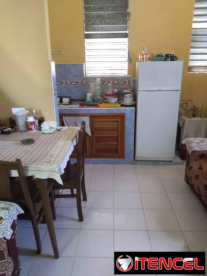 Se vende apartamento en santo Suárez en general lee