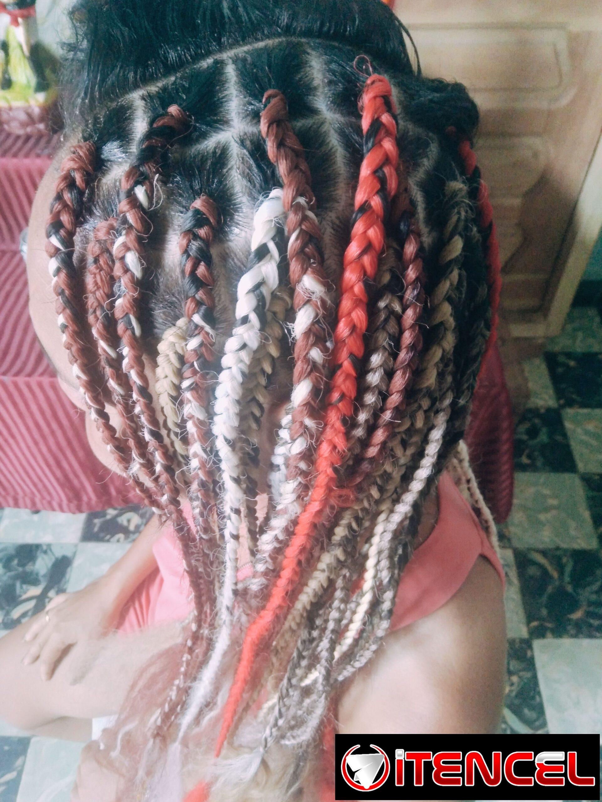 Mi clienta complacida trenzas africanas