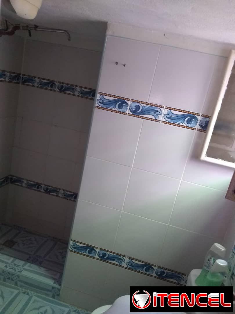 Se vende apartamento en santo Suárez en general lee