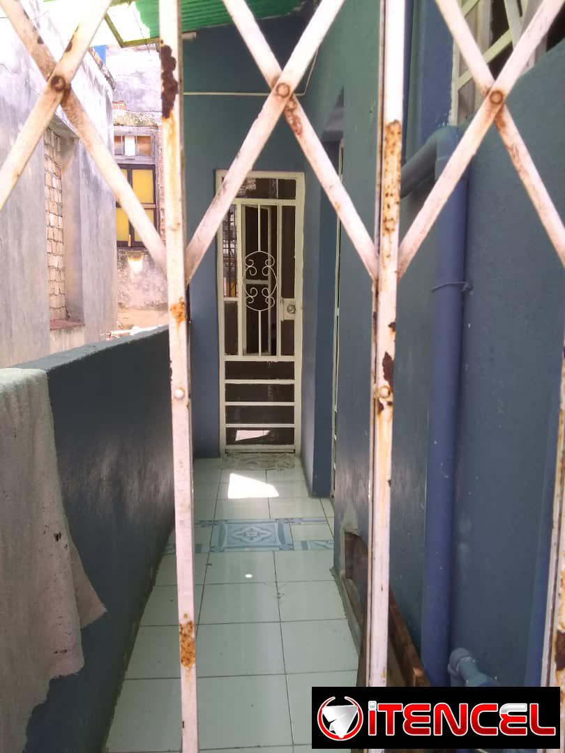 Se vende apartamento en santo Suárez en general lee