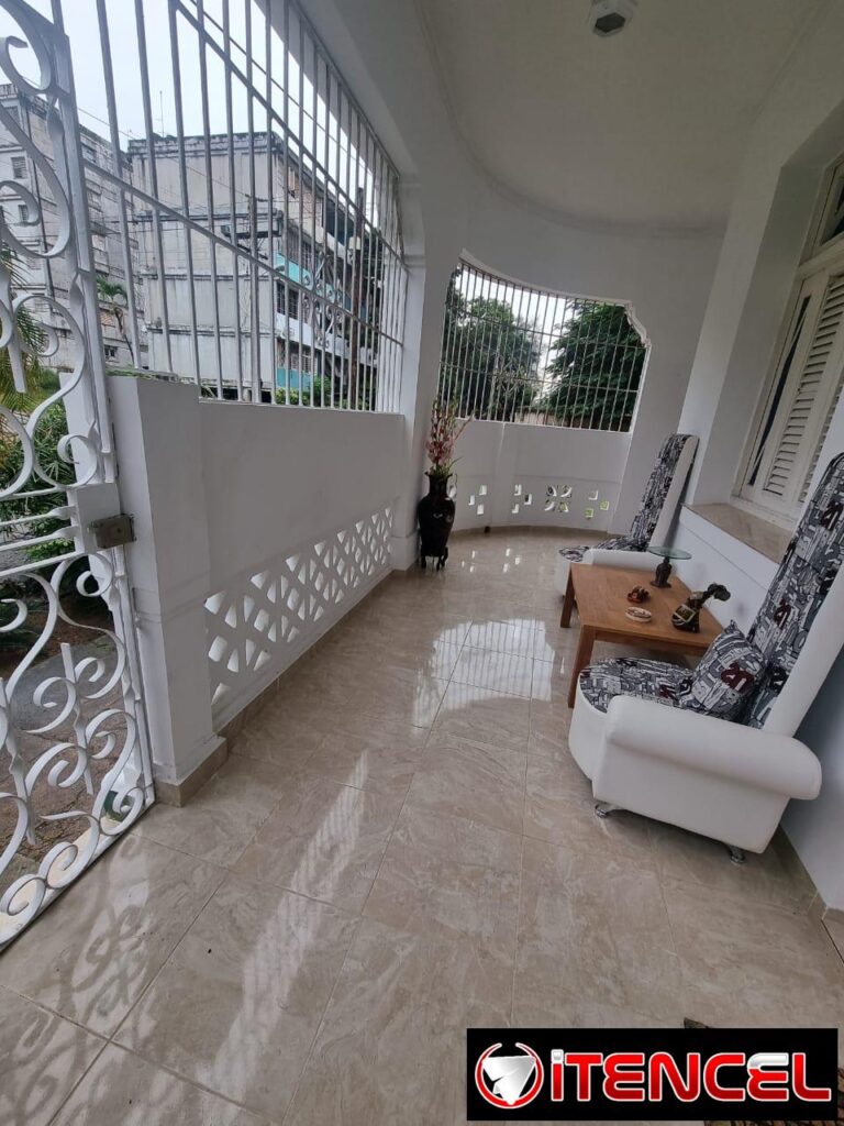📍 Se vende casa Independiente en el Municipio Playa, La Habana. Cercana a la Avenida 41 💰 Precio: 130,000 USD ( Negociable) La pro — foto 9