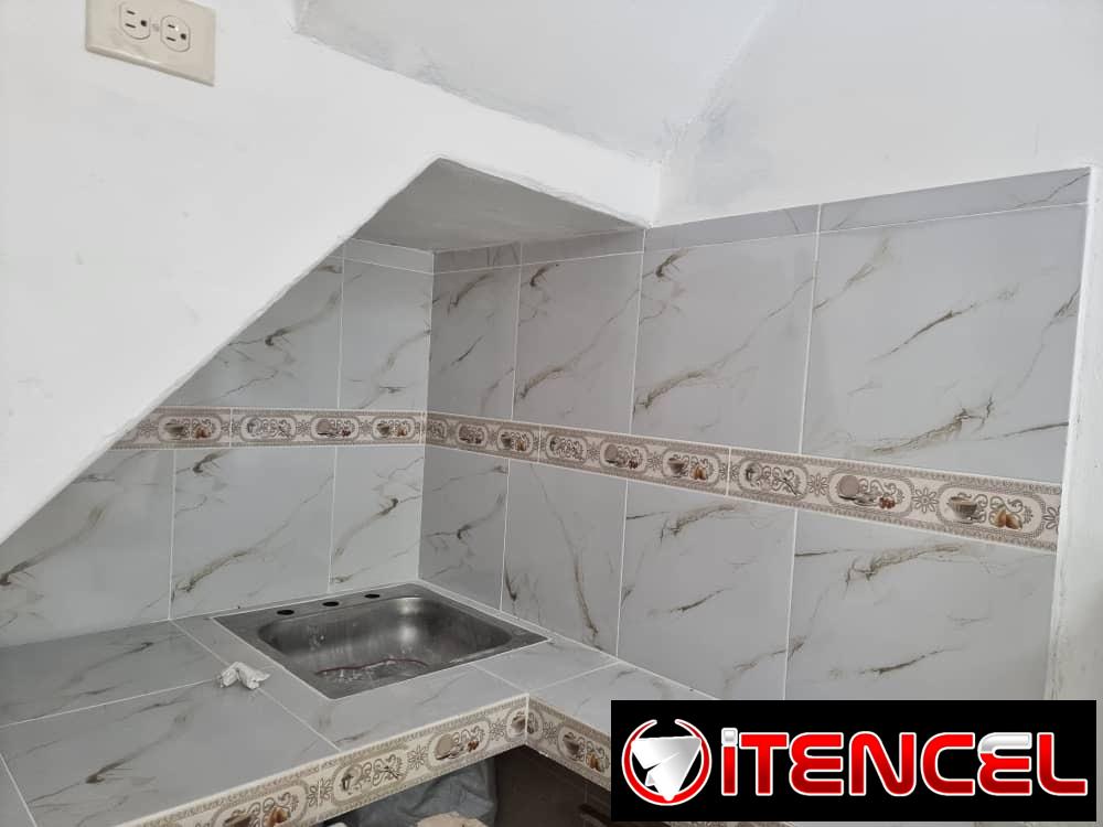 📍 Se vende casa Independiente en el Municipio Playa, La Habana. Cercana a la Avenida 41 💰 Precio: 130,000 USD ( Negociable) La pro