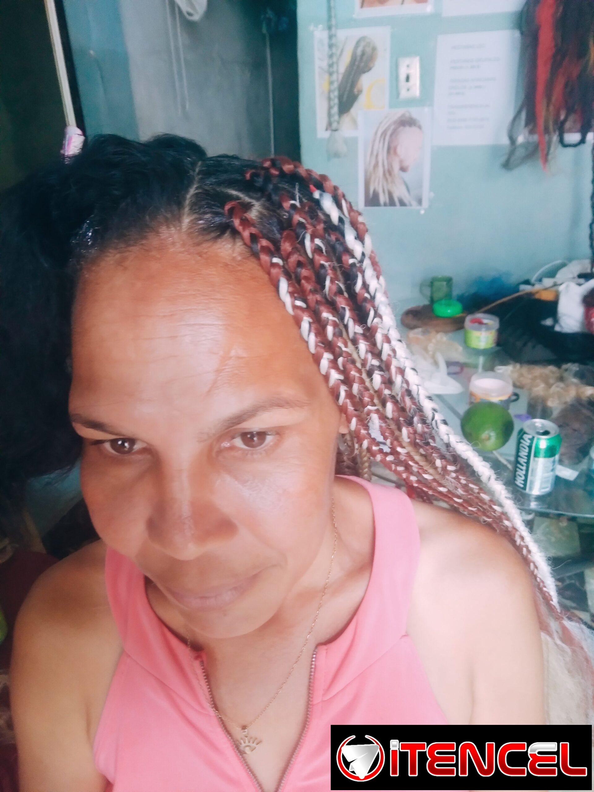 Mi clienta complacida trenzas africanas