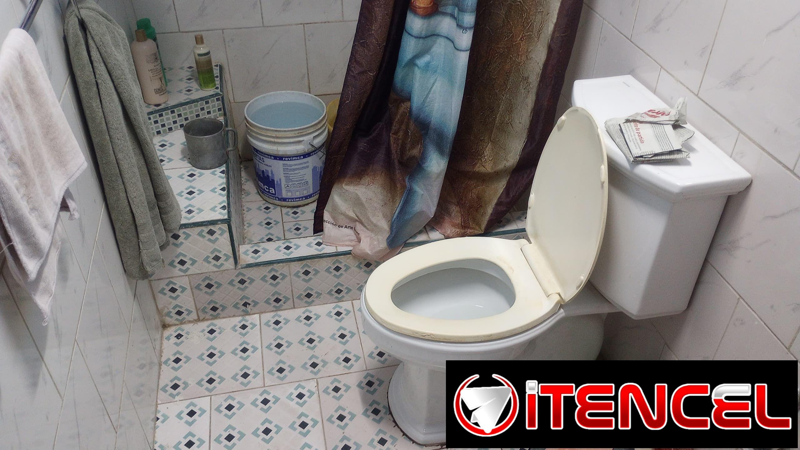 Vendo casa puerta calle de 2/4 en las cañas cerca de la ciudad deportiva