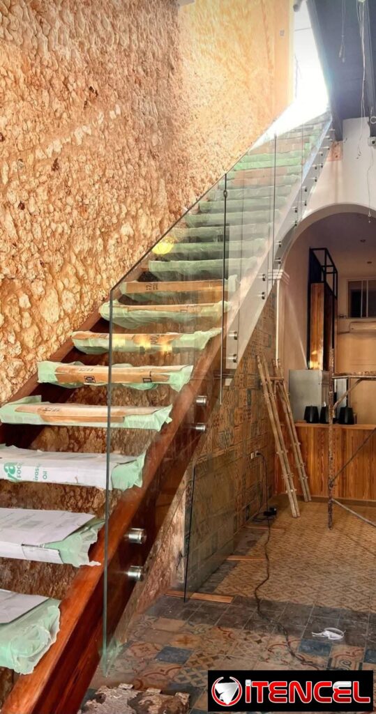 Cristal al aire - Escalera con barandas de cristal — foto 10